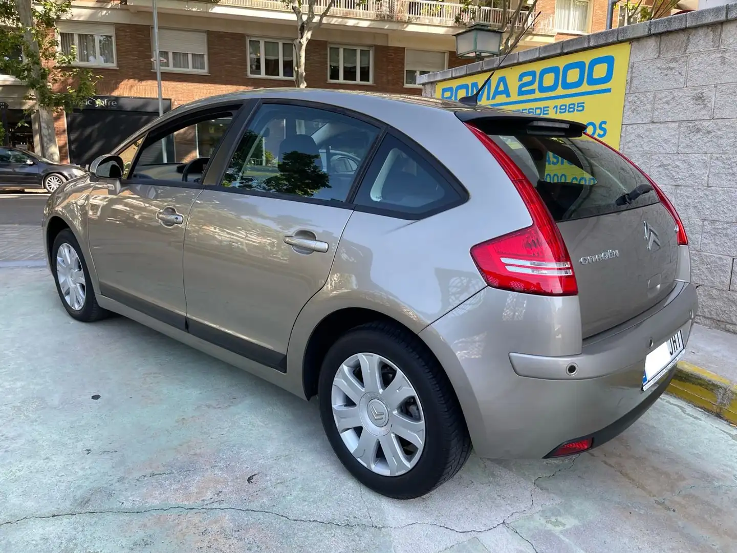Citroen C4 1.6 VTI 120CV AUTOMATICO SOLO 24.000 KMS Amarillo - 2