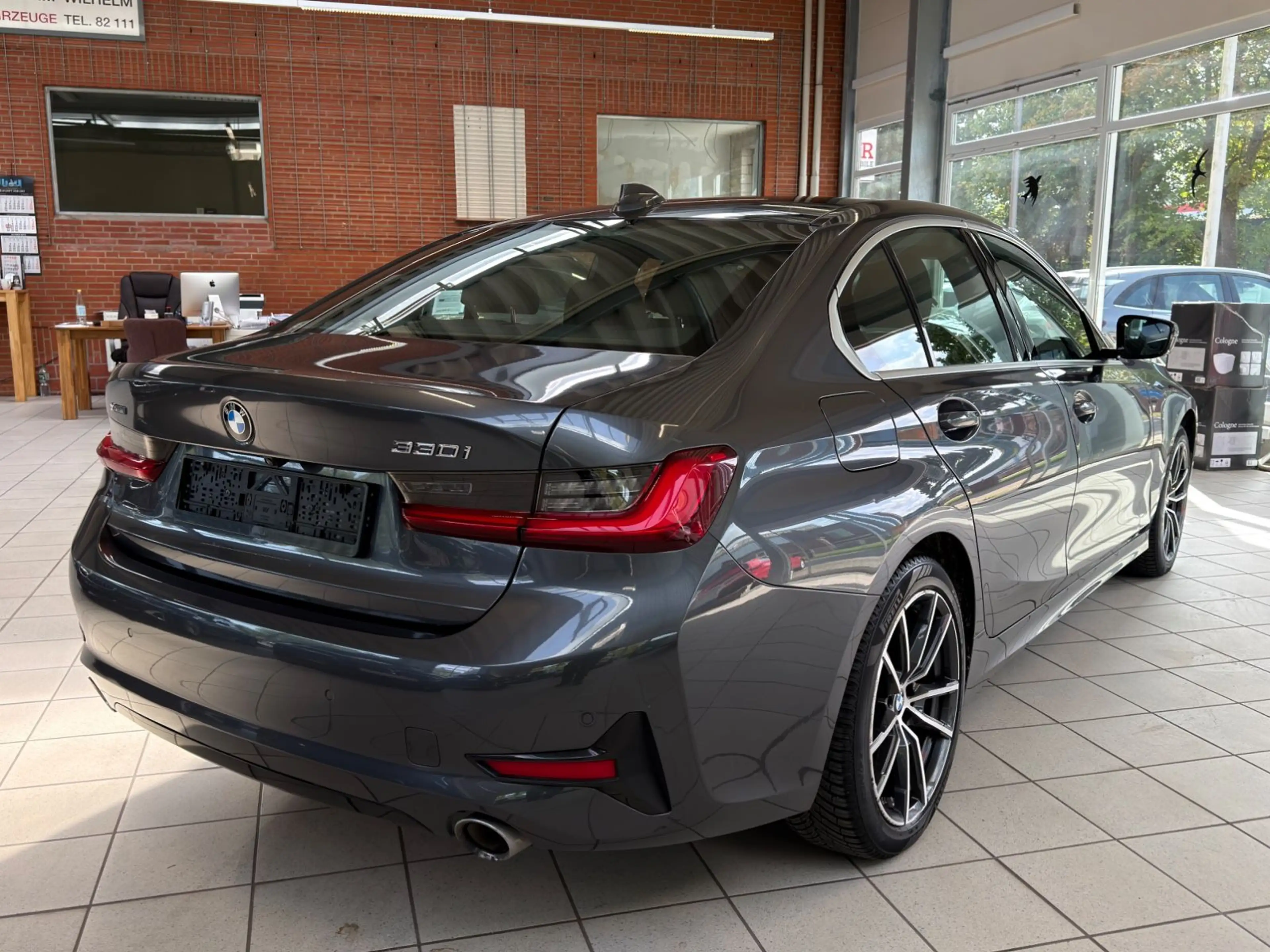 BMW 330 i xDrive Sport Line Automatic — photo 6