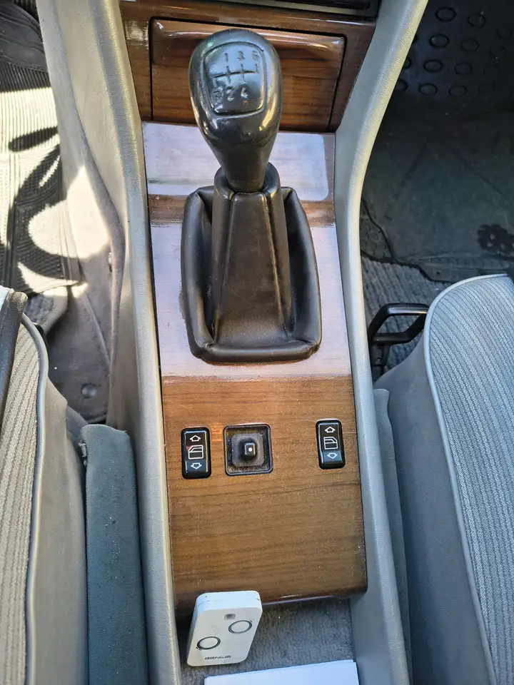 Mercedes-Benz 200d, foto 11