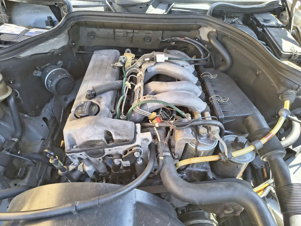 Mercedes-Benz 200d, foto 12