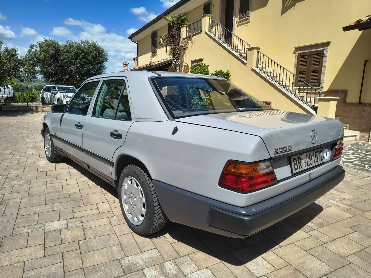 Mercedes-Benz 200d, foto 4