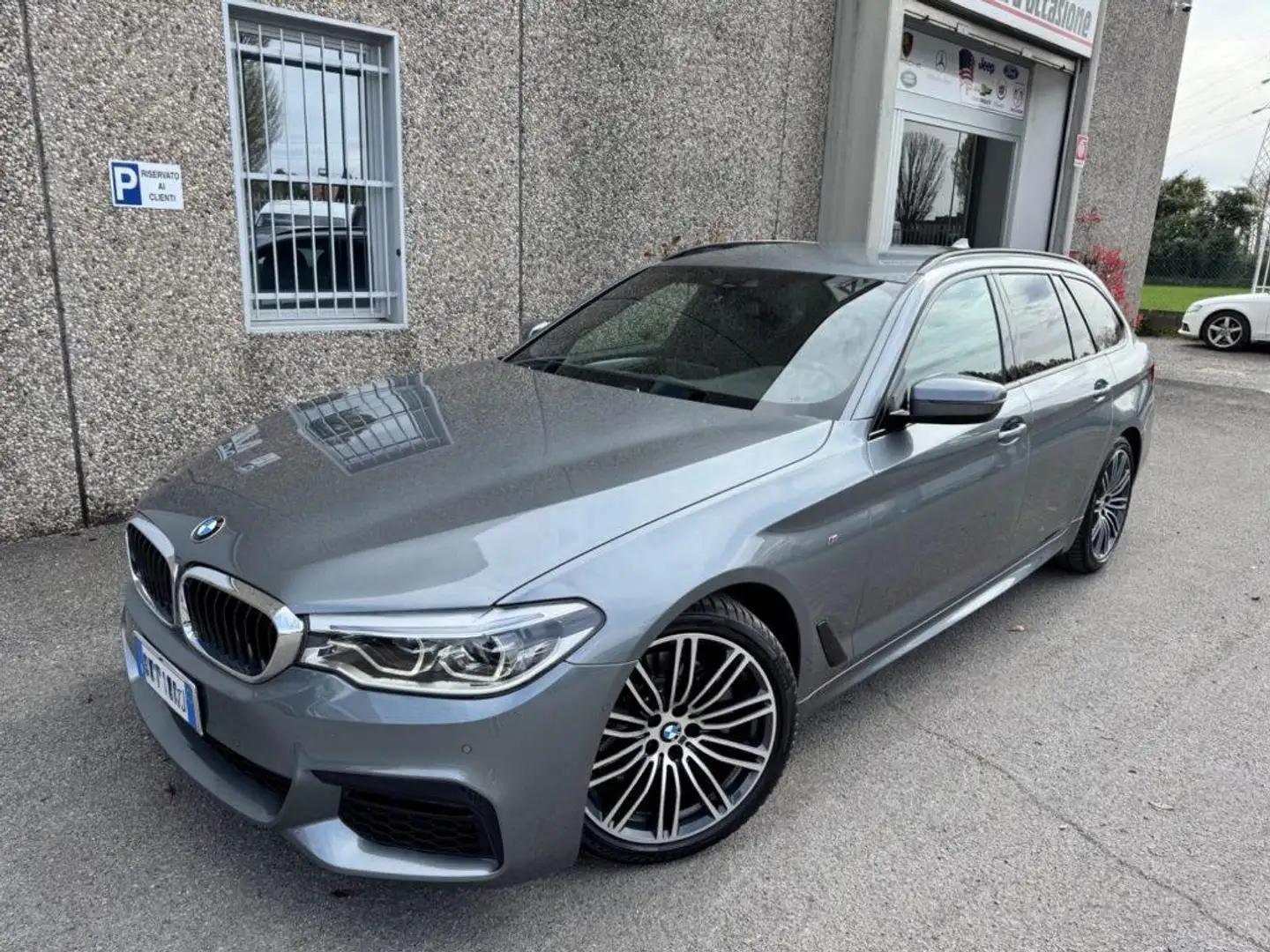 BMW 520 d 48V xDrive Touring Msport "SERVICE BMW"UNIPRO" Grau - 2