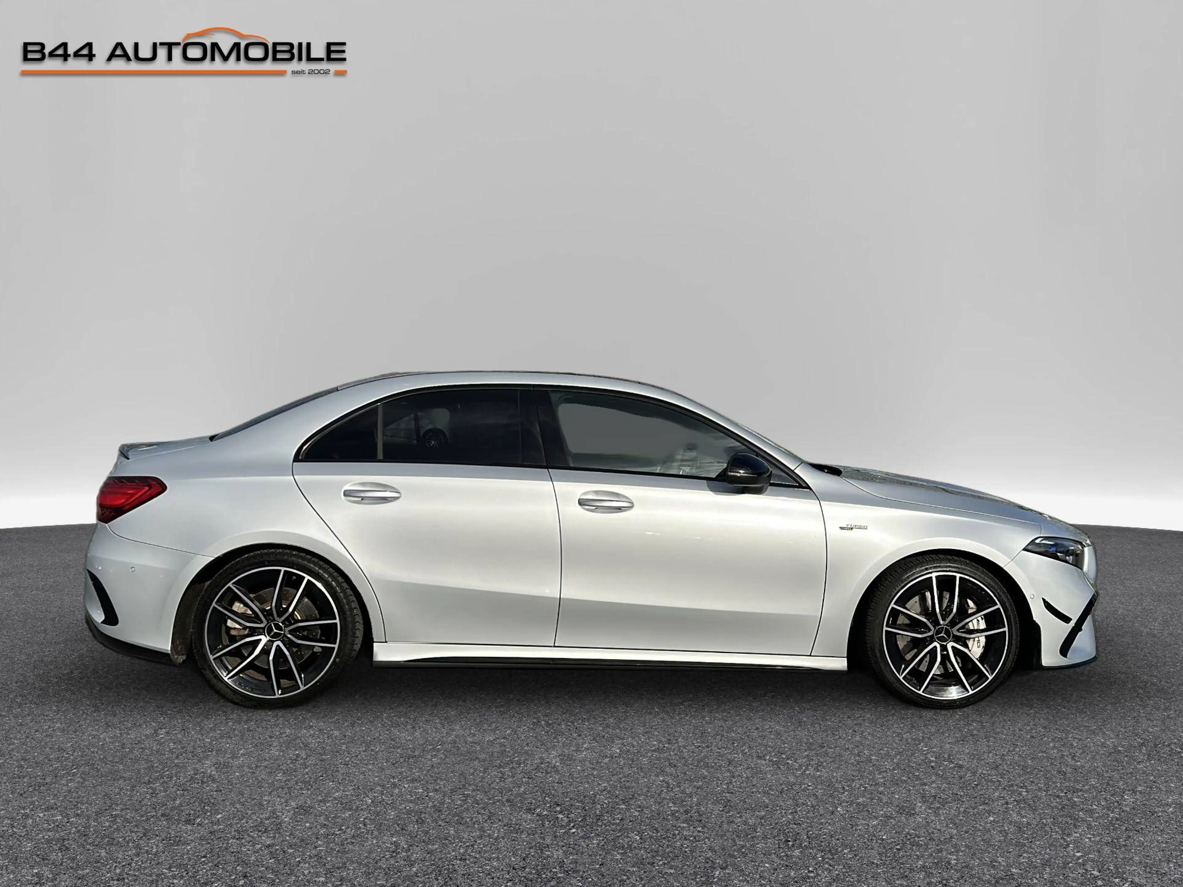Mercedes-Benz A 35 AMG 4M*Multibea*Pano*Burmes*AeroDyn*NightPaket I + II* — photo 5