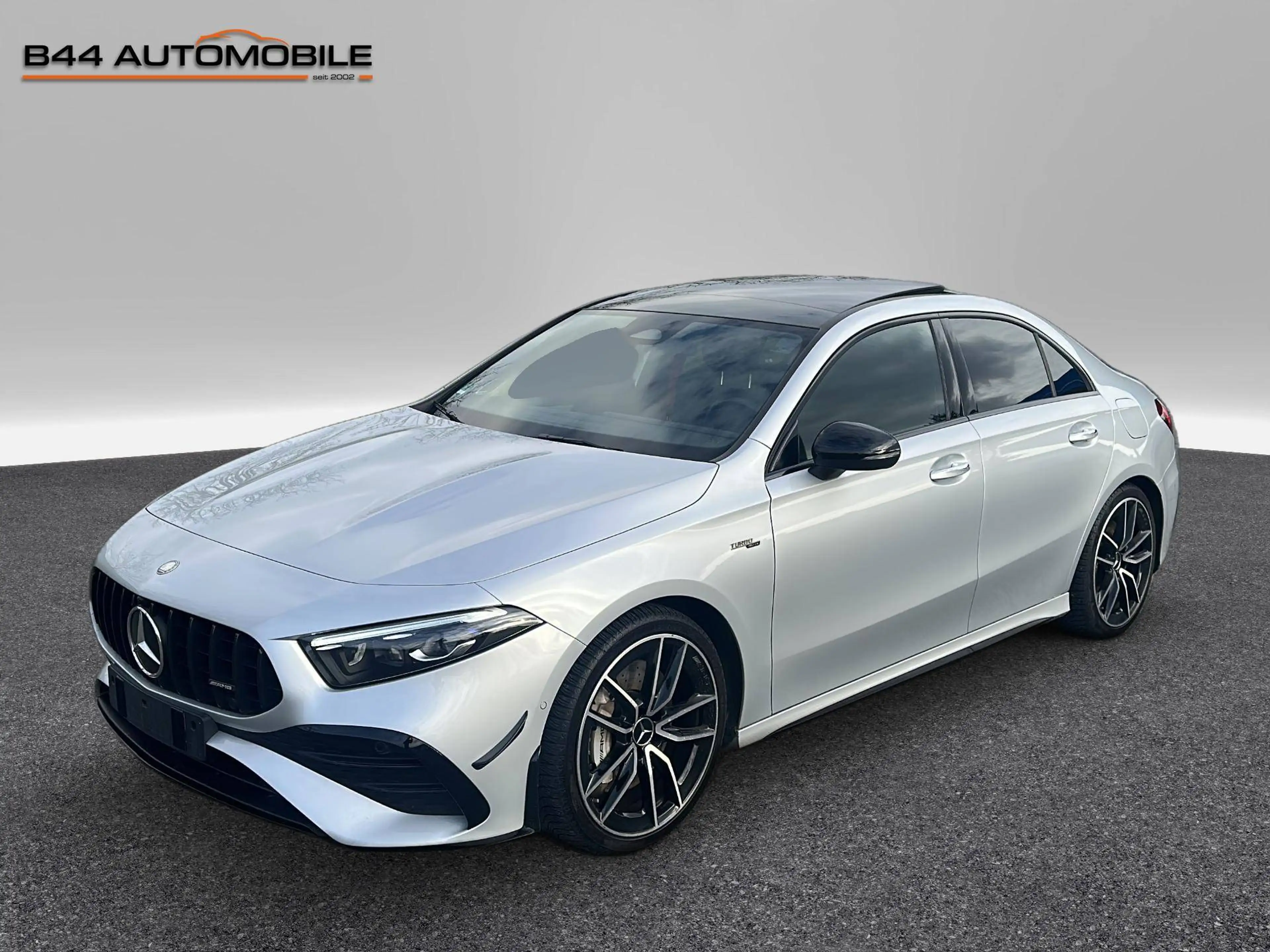Mercedes-Benz A 35 AMG 4M*Multibea*Pano*Burmes*AeroDyn*NightPaket I + II* — photo 2