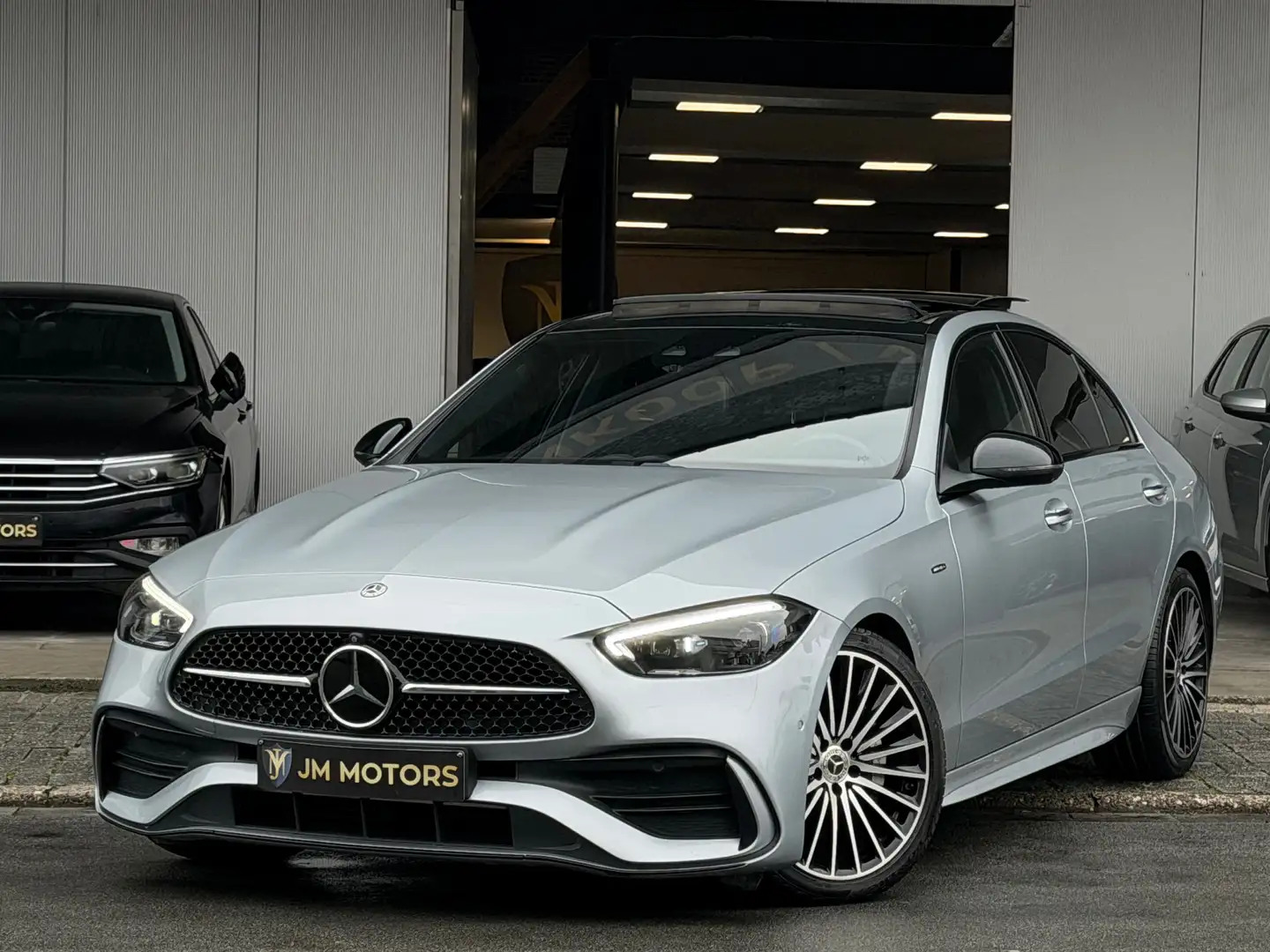 Mercedes-Benz C 220 d AMG Line Edition 1 • 2022 • Full Options Plateado - 1