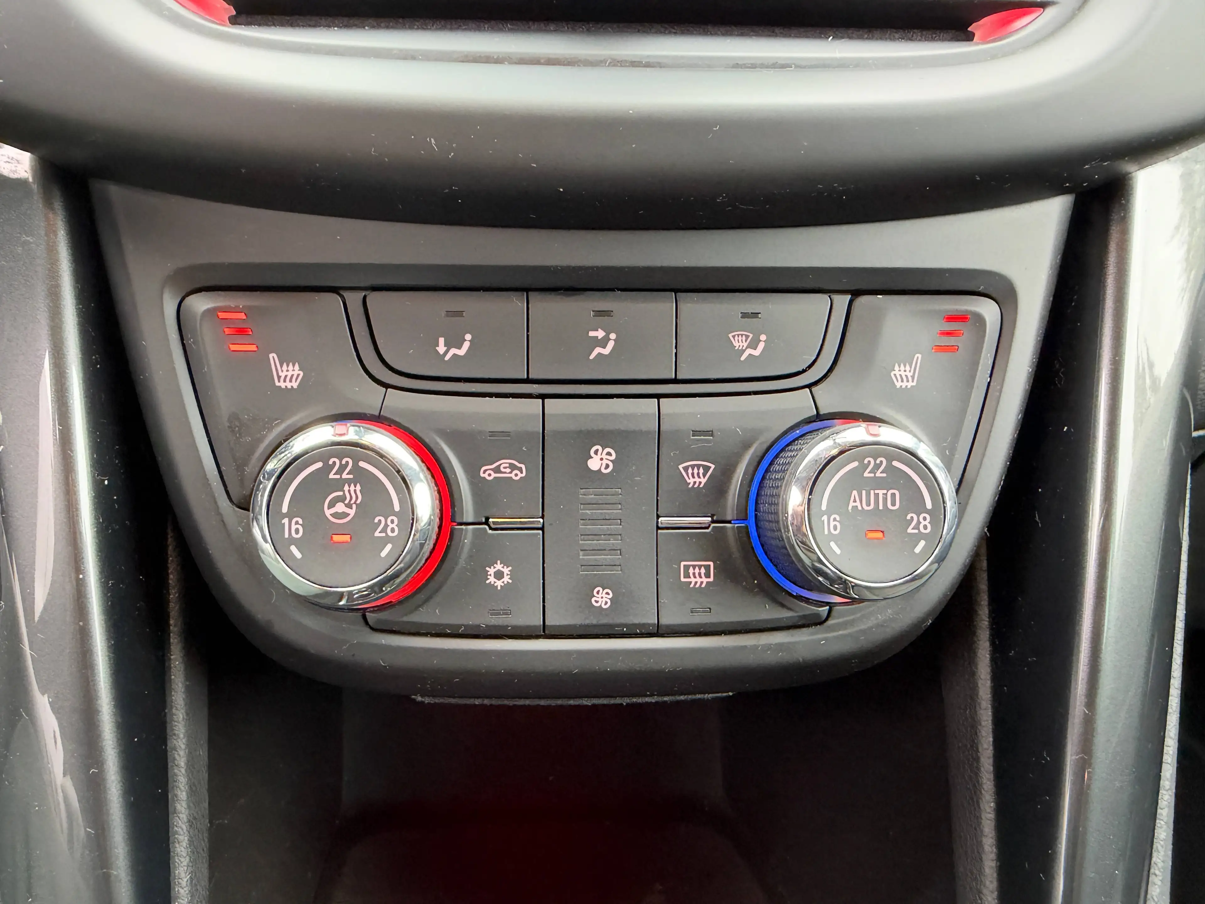 Opel Zafira Tourer Sport 7. Sitzer*Kam*ACC*SHZ*elek. Sitze*Voll! — photo 12