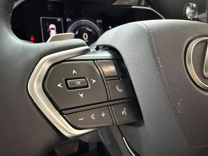 Lexus NX 2023, foto 45