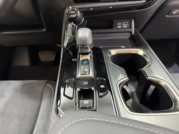 Lexus NX 2023, foto 15