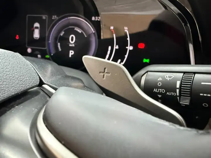 Lexus NX 2023, foto 23