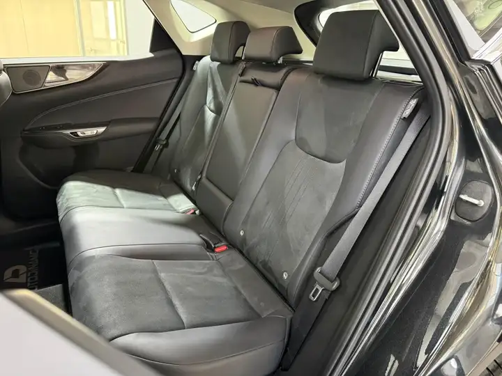 Lexus NX 2023, foto 27
