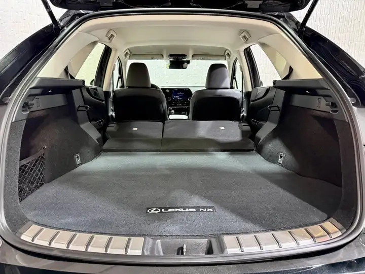 Lexus NX 2023, foto 32