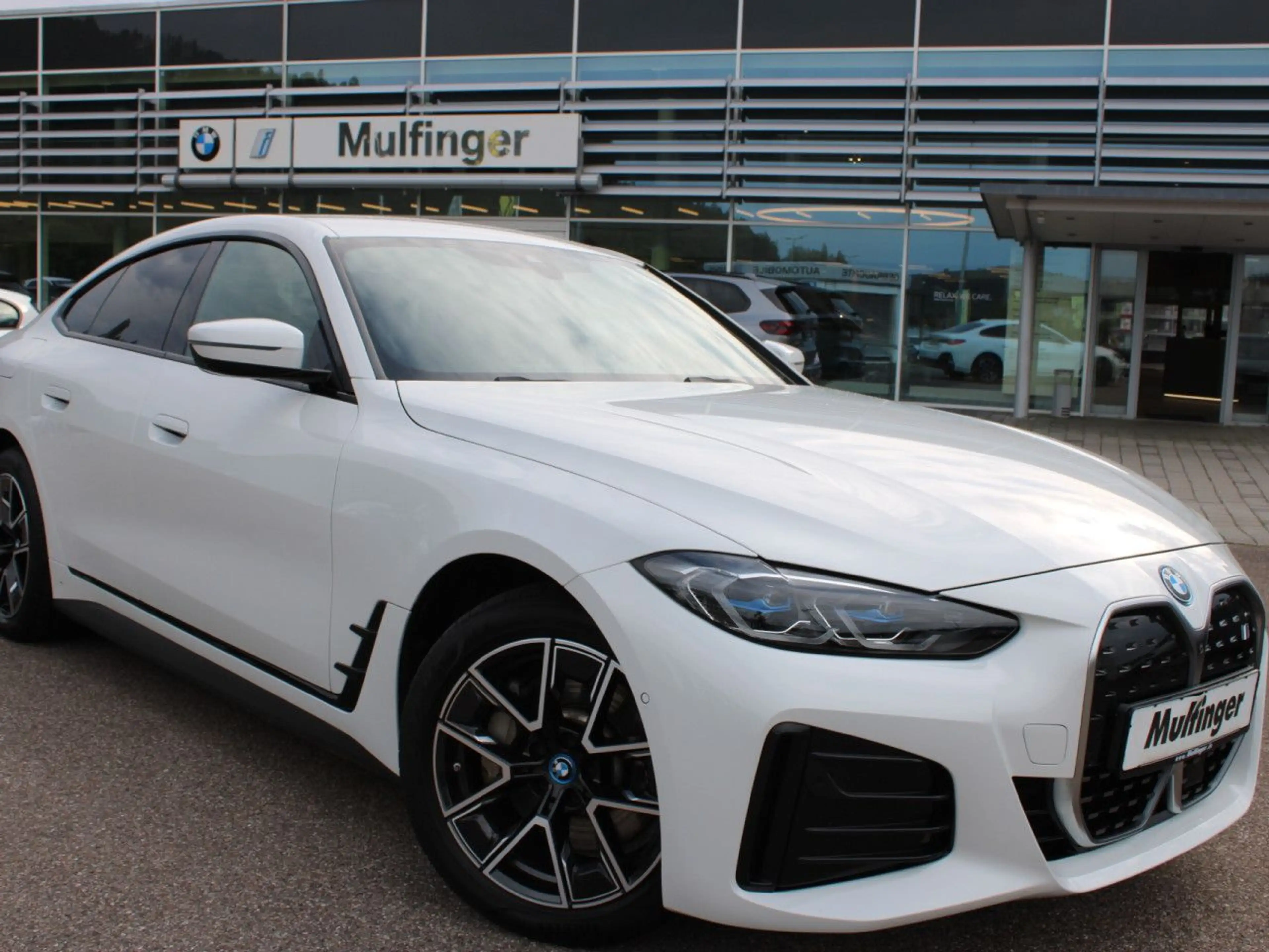 BMW i4 e35 GranC.M Sport ACC SurView Laser Ha/Ka.AHK — photo 2