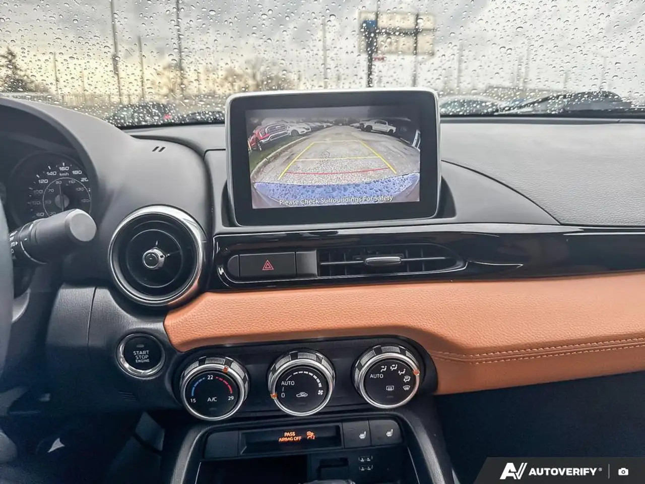 Fiat 124 Spider снимка Fiat 124 Spider