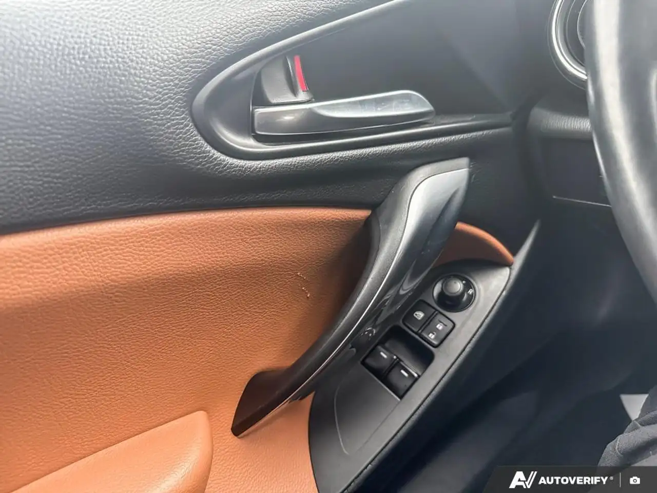 Fiat 124 Spider снимка Fiat 124 Spider