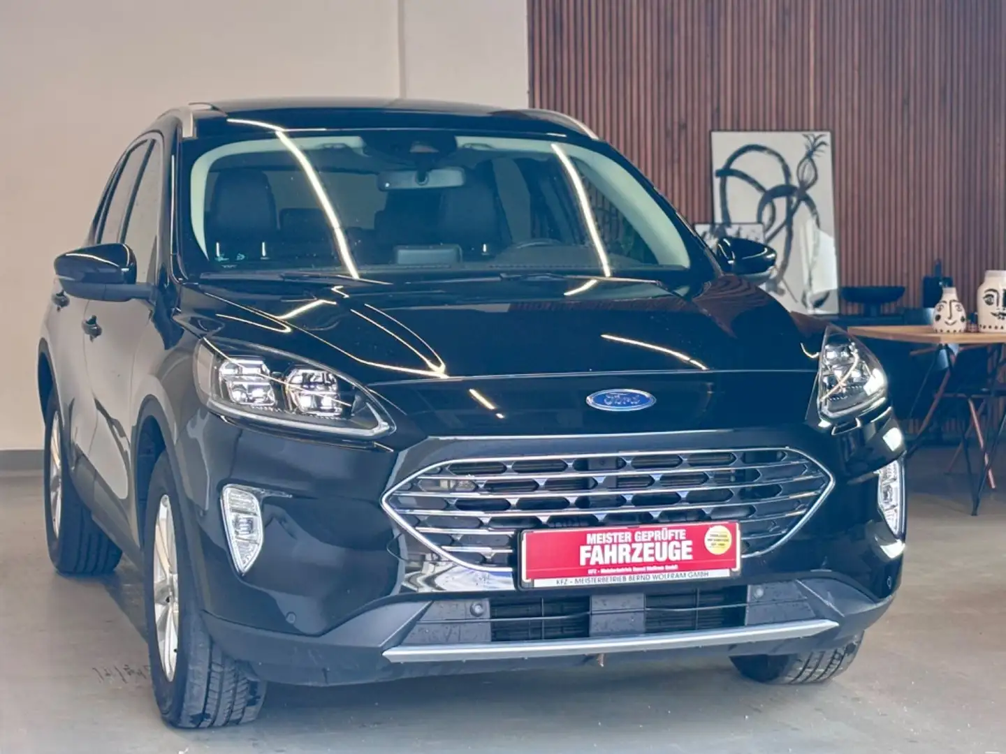Ford Kuga 2.0 EcoBlue 4x4 Automatik TITANIUM X Schwarz - 1