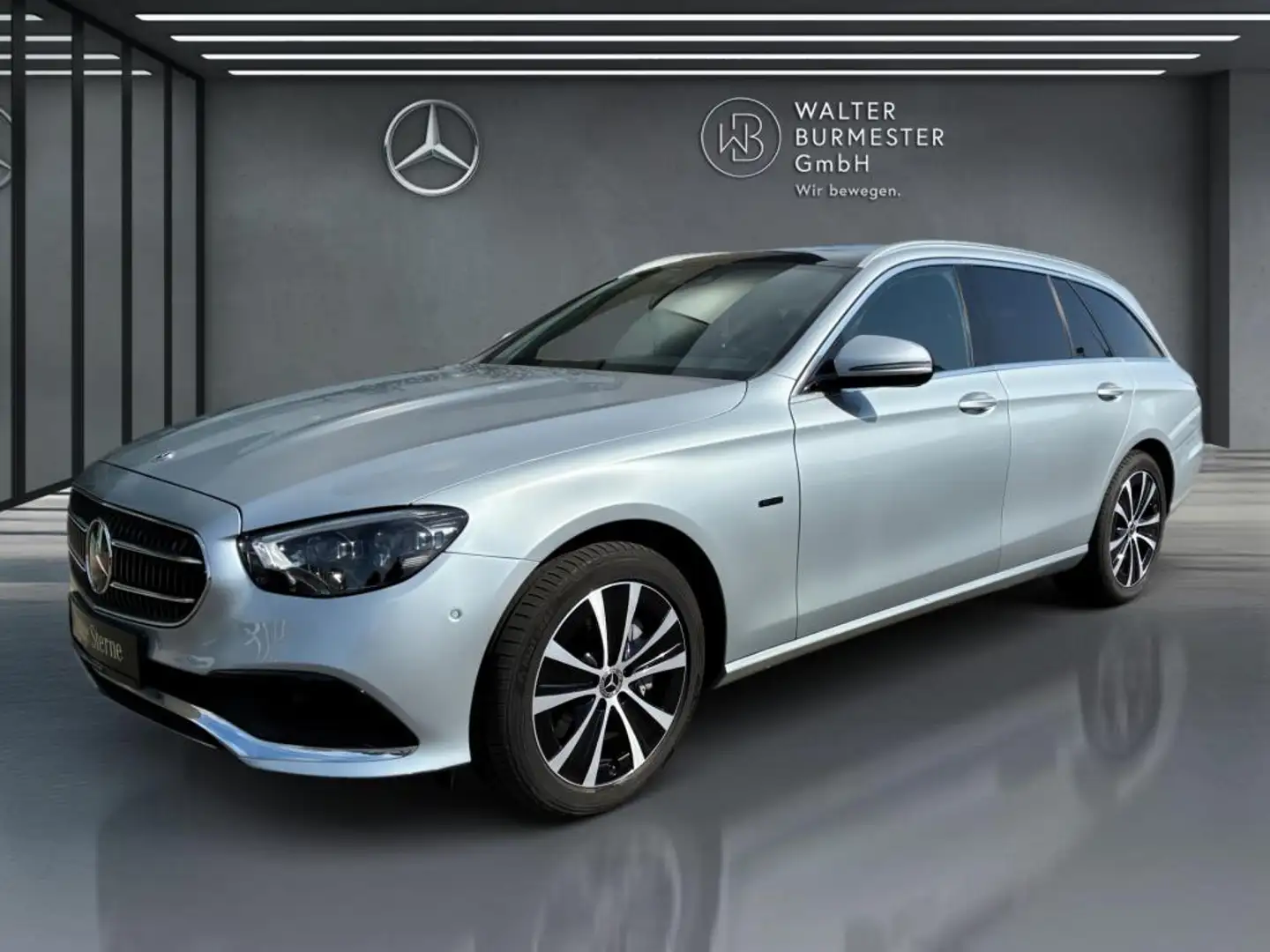 Mercedes-Benz E 300 e T +PANO+Avantgarde+MBUX+KAMERA+Ambiente Stříbrná - 2