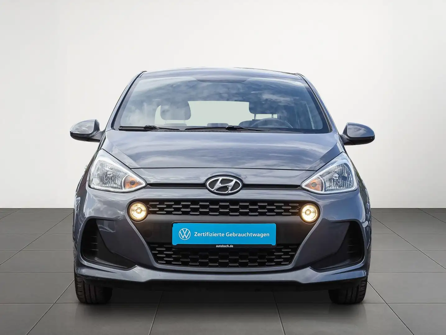 Hyundai i10 1.2 YES! Klima Servo EFH Radio BC Grau - 2