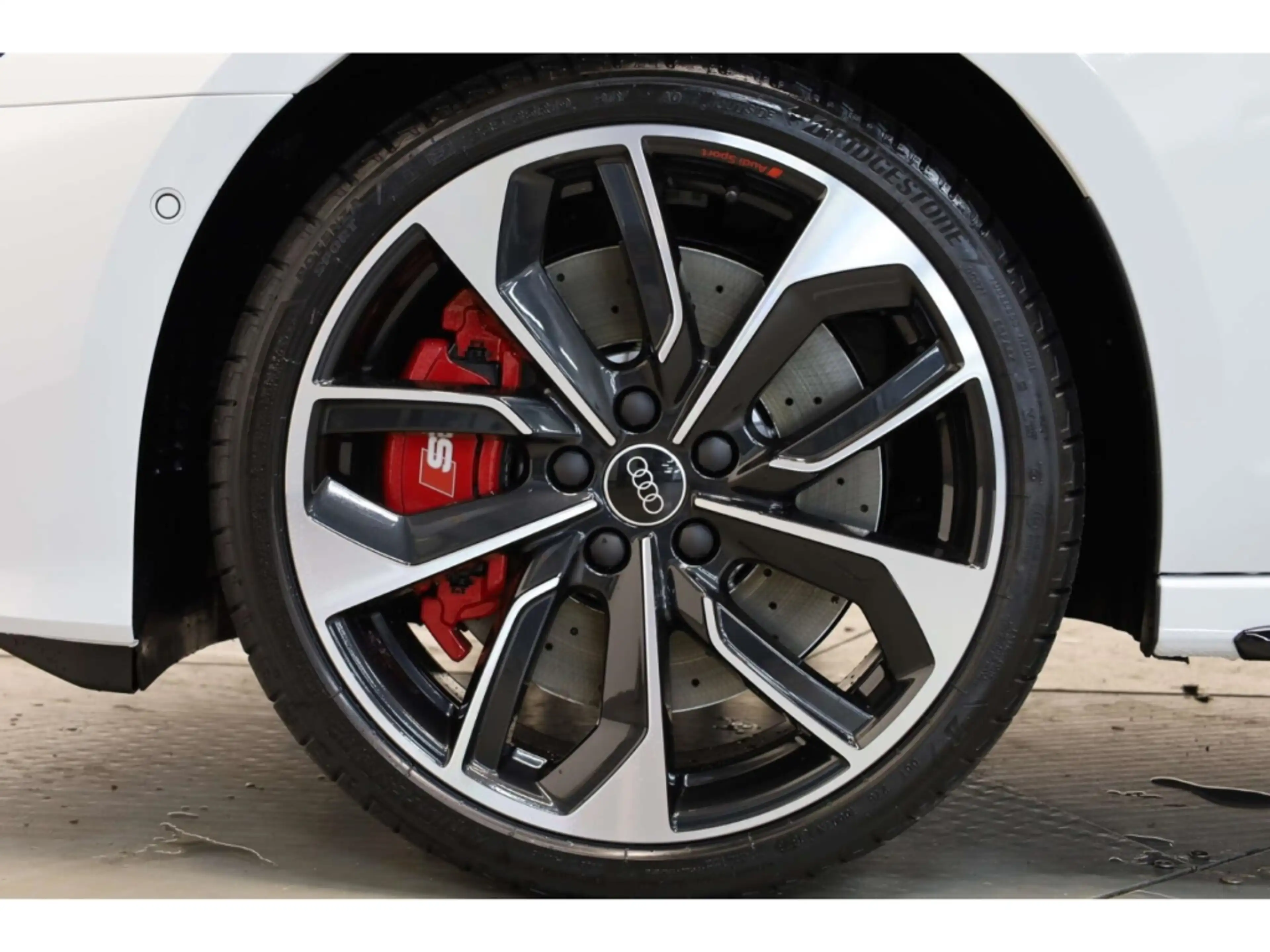 Audi S3 Sportback TFSI S line — photo 8