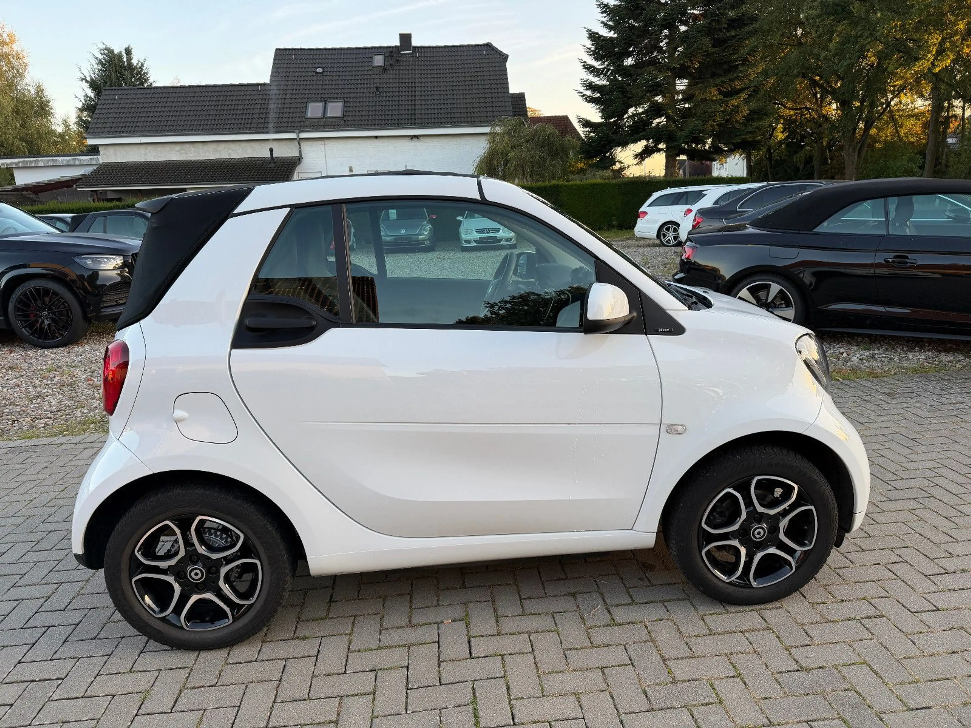 smart forTwo cabrio Prime LED-90PS-CAR PLAY-S.HEIZ-ALU — photo 8