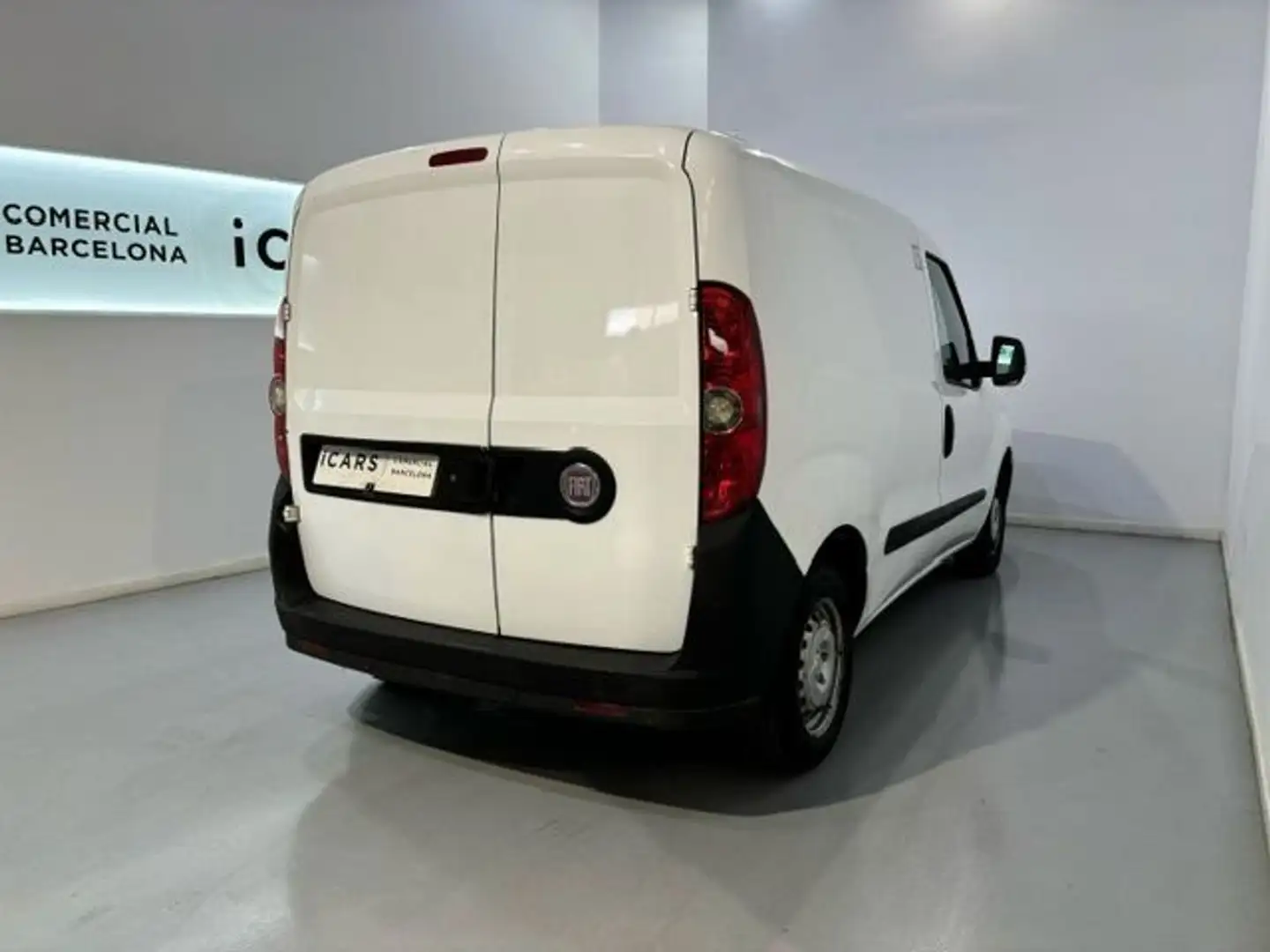 Fiat Dobló Cargo 1.3Mjt Base 90 E5+ Weiß - 2