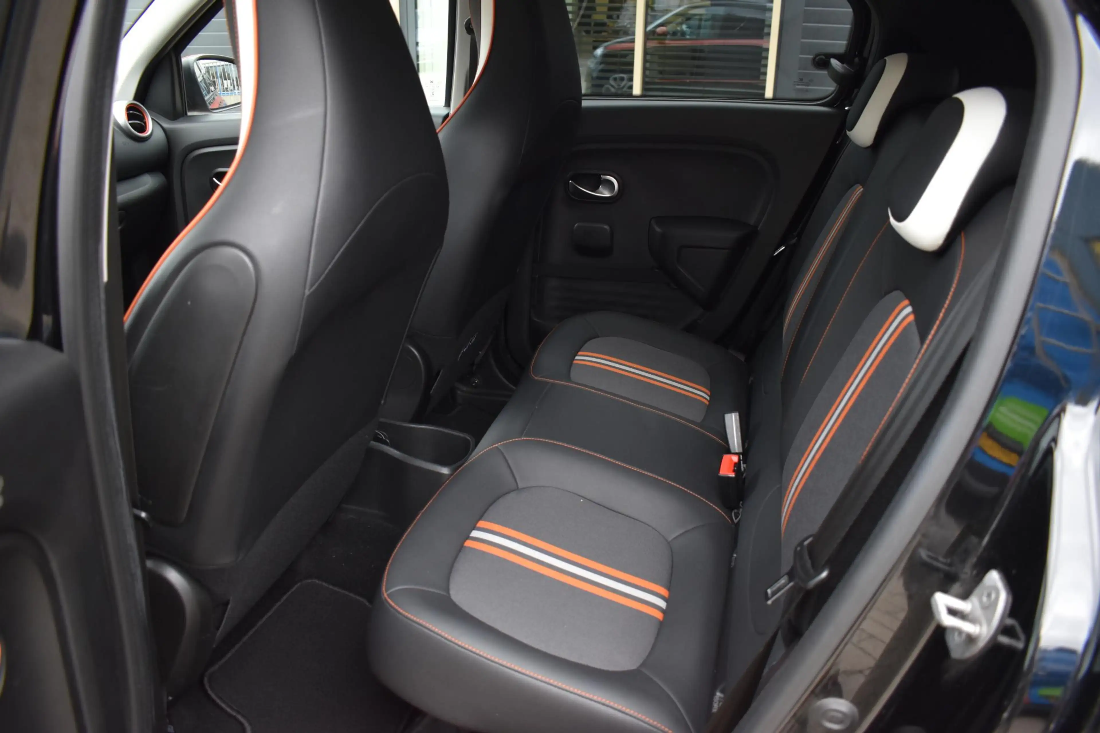 Renault Twingo TCe GT | DEALER ONDERH. | CAMERA | NAVI | CRUISE C — photo 10