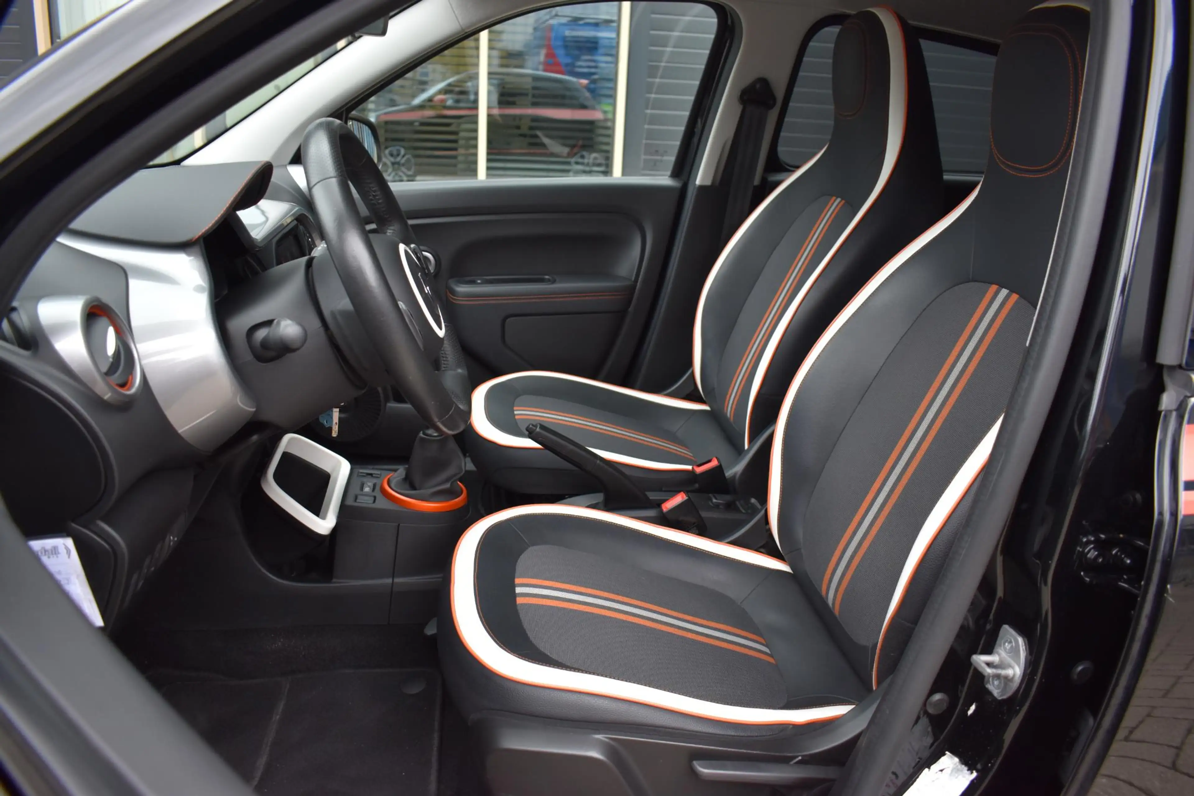 Renault Twingo TCe GT | DEALER ONDERH. | CAMERA | NAVI | CRUISE C — photo 11