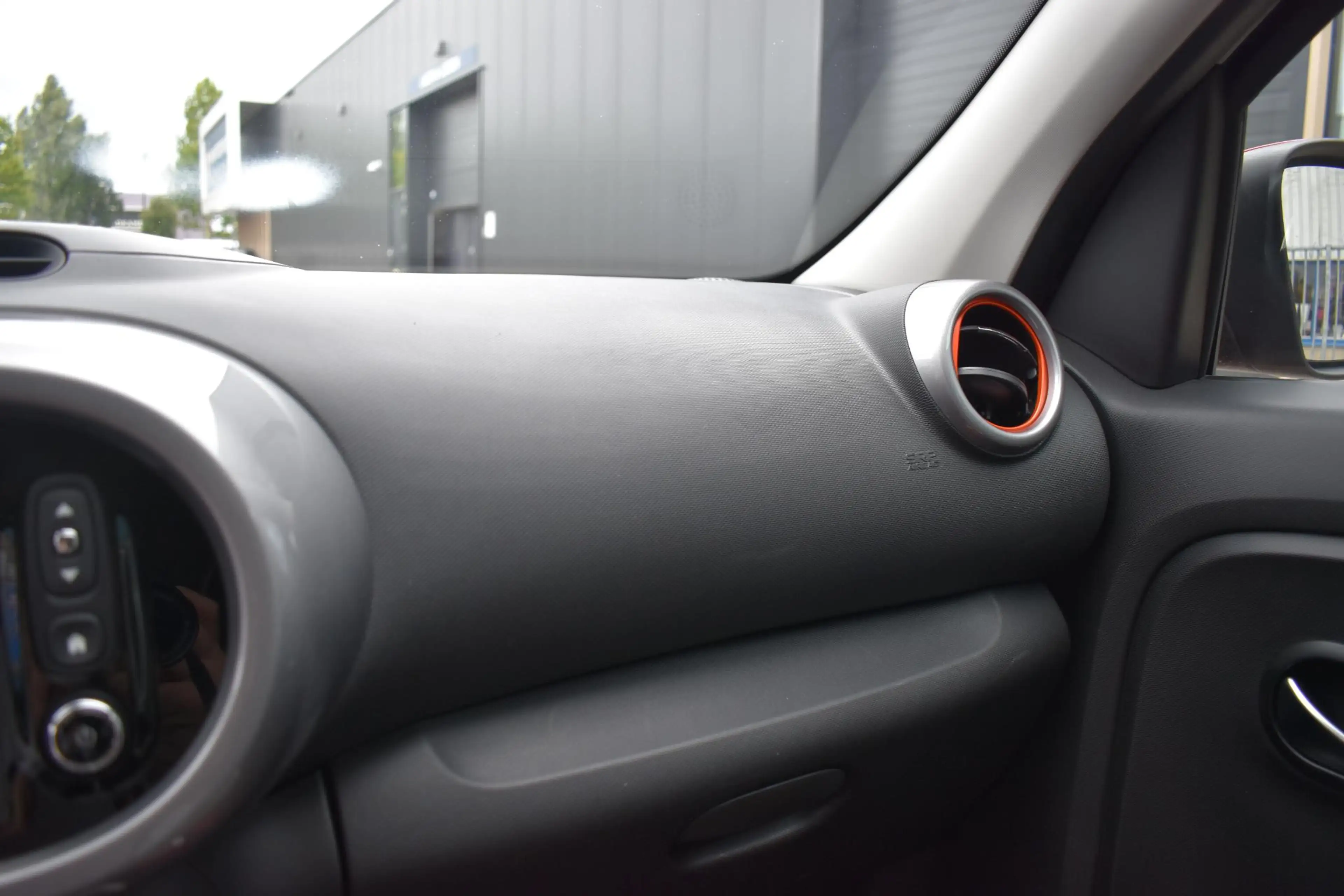 Renault Twingo TCe GT | DEALER ONDERH. | CAMERA | NAVI | CRUISE C — photo 24