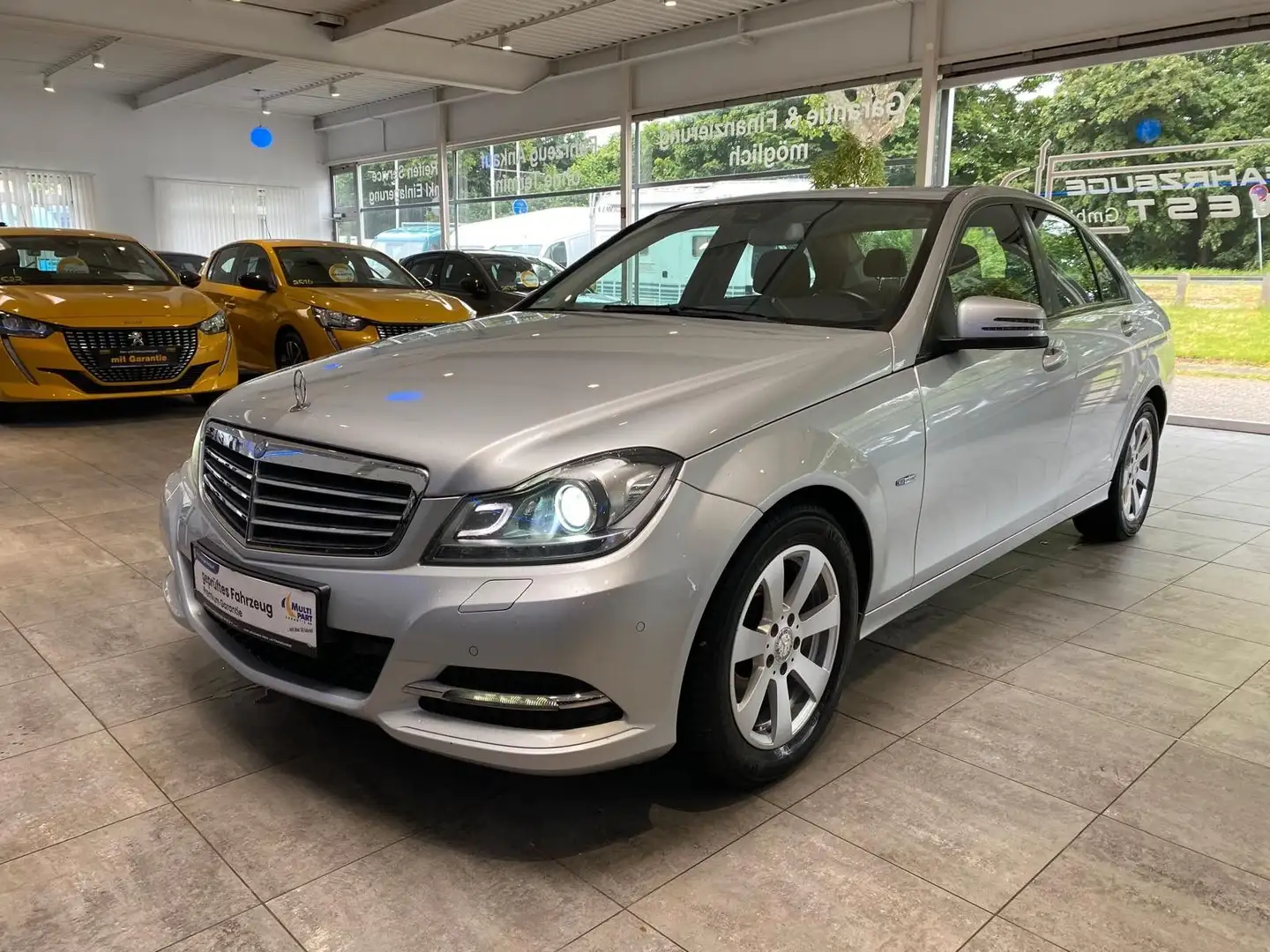 Mercedes-Benz C 180 CDI BlueEfficiency Limousine *Garantie* Stříbrná - 2