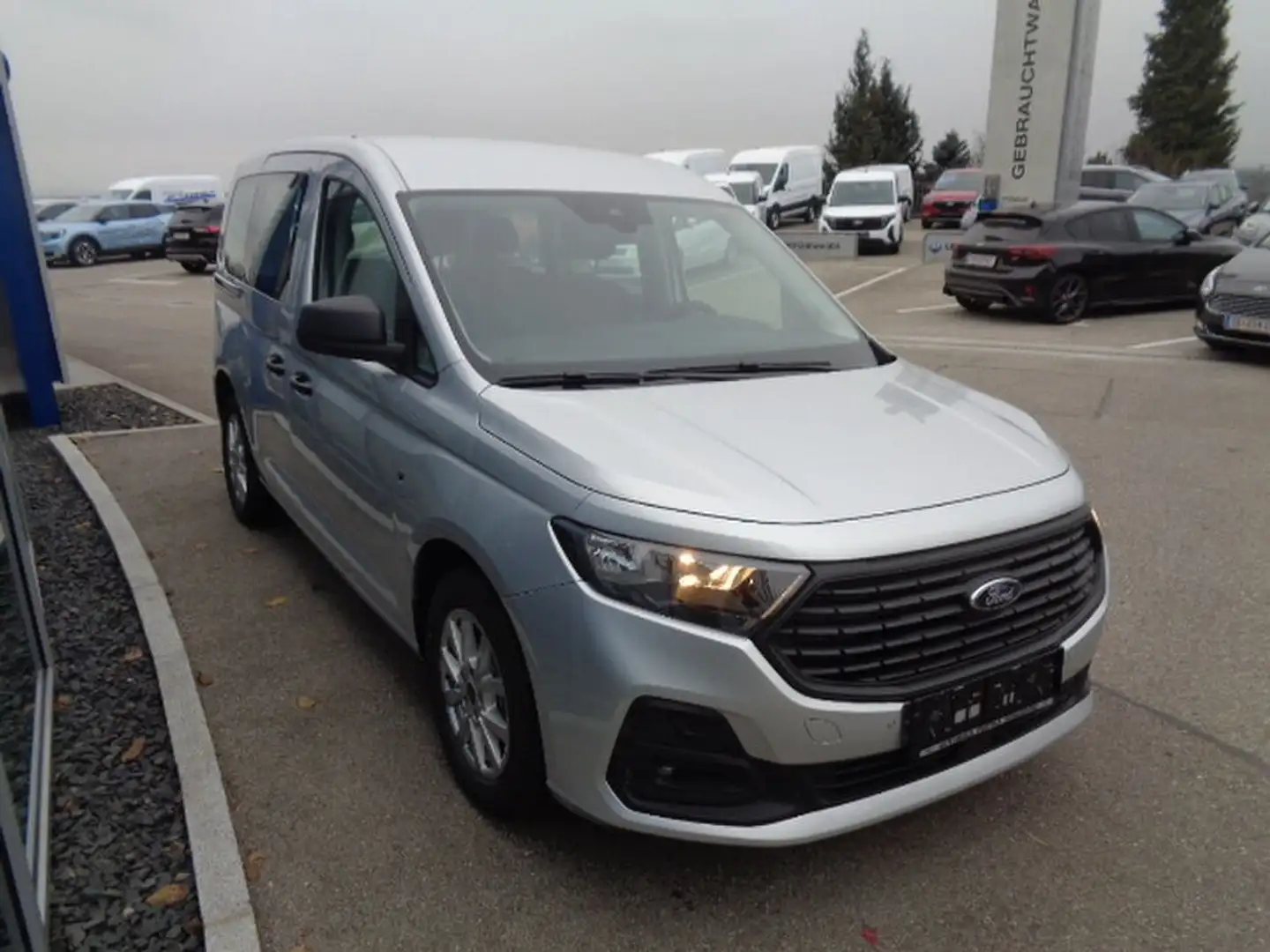 Ford Tourneo Connect Trend L1 102PS Diesel Vorsteuer Zilver - 1