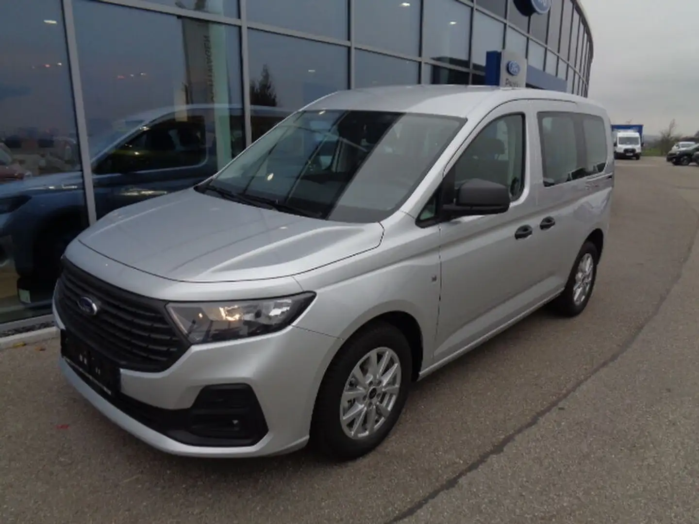Ford Tourneo Connect Trend L1 102PS Diesel Vorsteuer Silber - 1