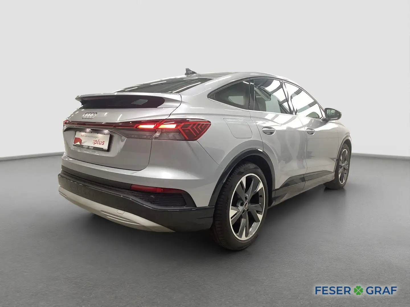 Audi Q4 e-tron Sportback e-tron advanced 40 HUD RFK ACC Navi Silber - 2