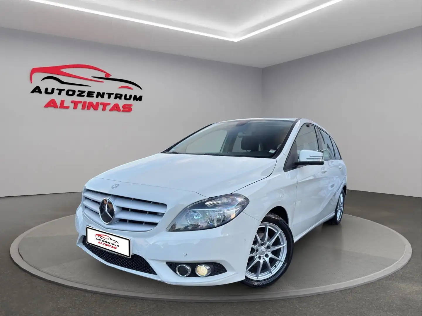 Mercedes-Benz B 180 CDI*KLIMAAUT*NAVI*PDC*SHZ*EURO6*6-GANG* Weiß - 2