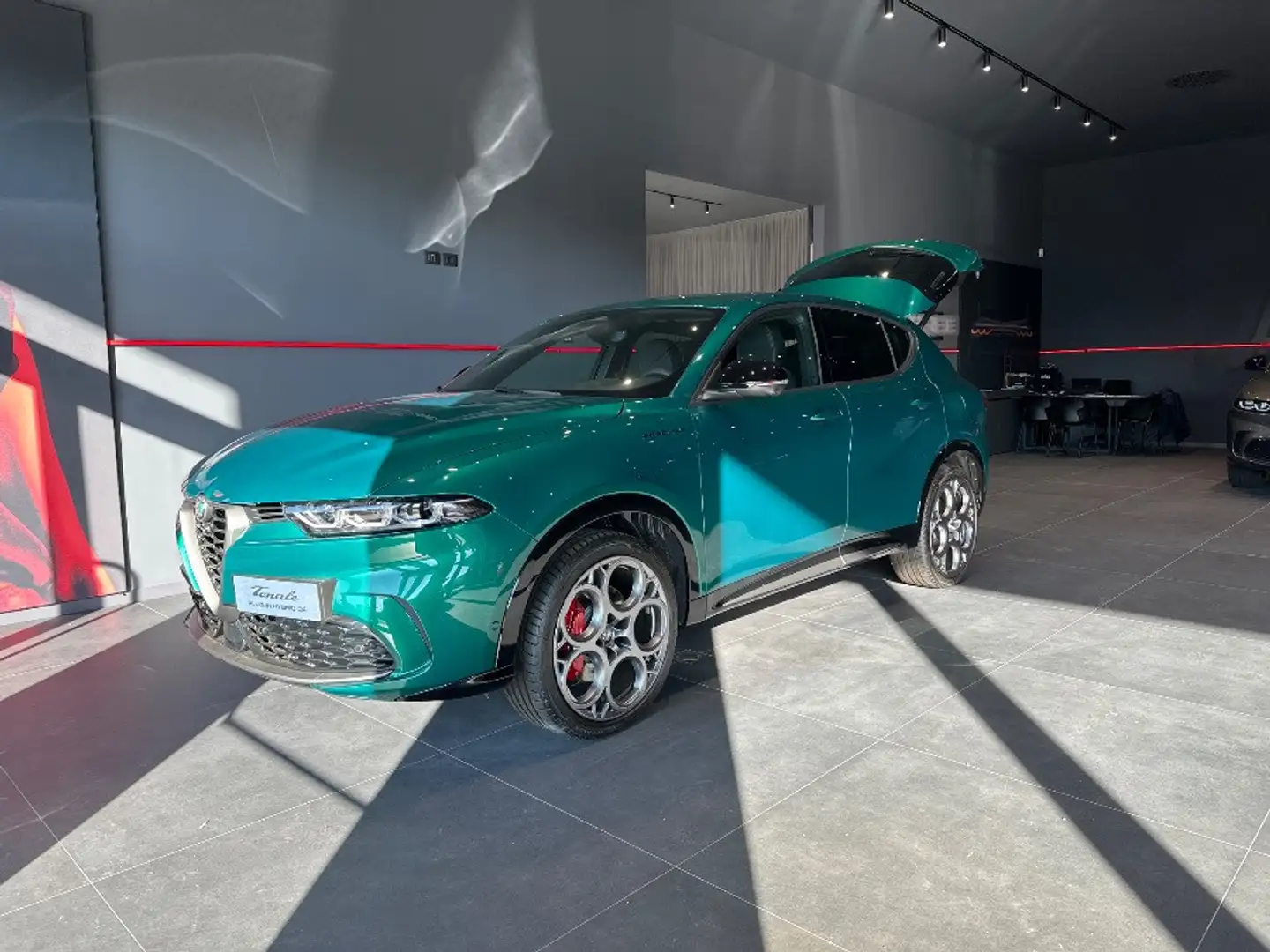 Alfa Romeo Tonale 1.3 Plug in Hybrid Speciale Verde - 1