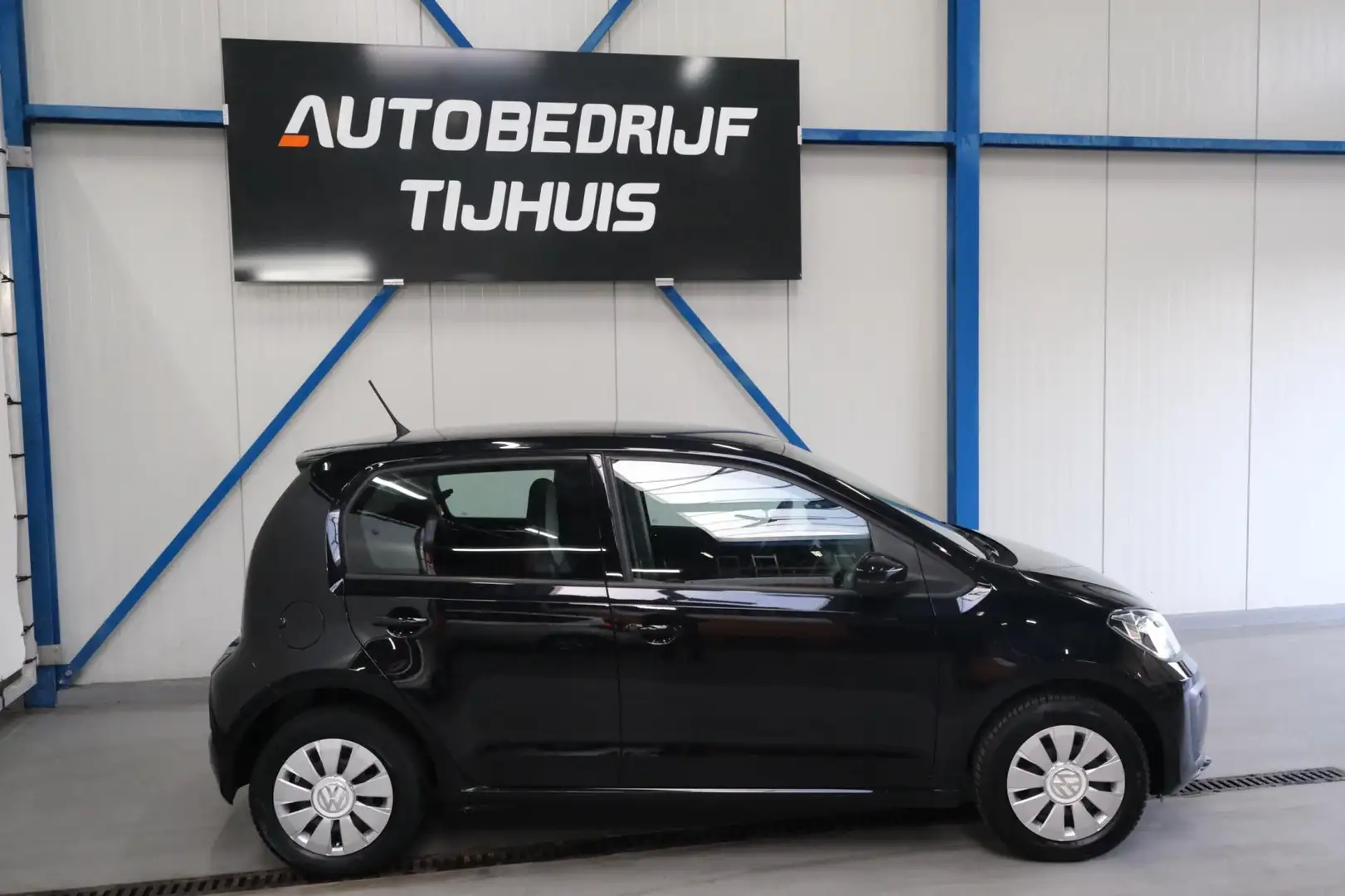 Volkswagen up! 1.0 BMT move up! - N.A.P. Airco. Zwart - 2