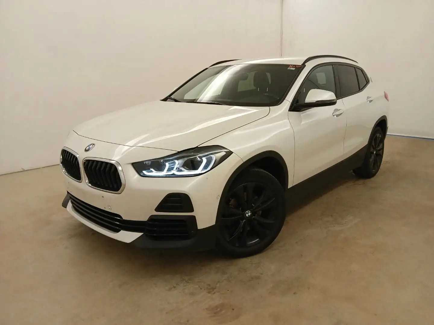 BMW X2 sDrive 18 d Advantage /LED /KAMERA / AHK /1HA Weiß - 1
