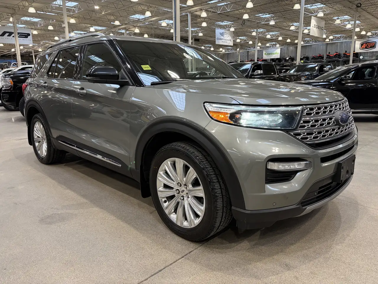 Ford Explorer снимка Ford Explorer