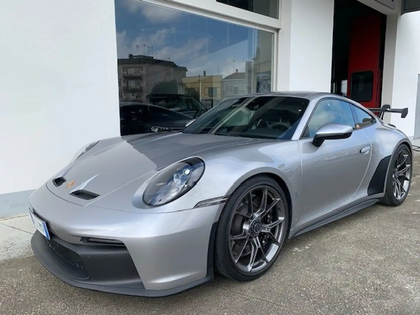 Porsche 992 911 Coupe 4.0 GT3 Club Sport Pack Plateado - 1