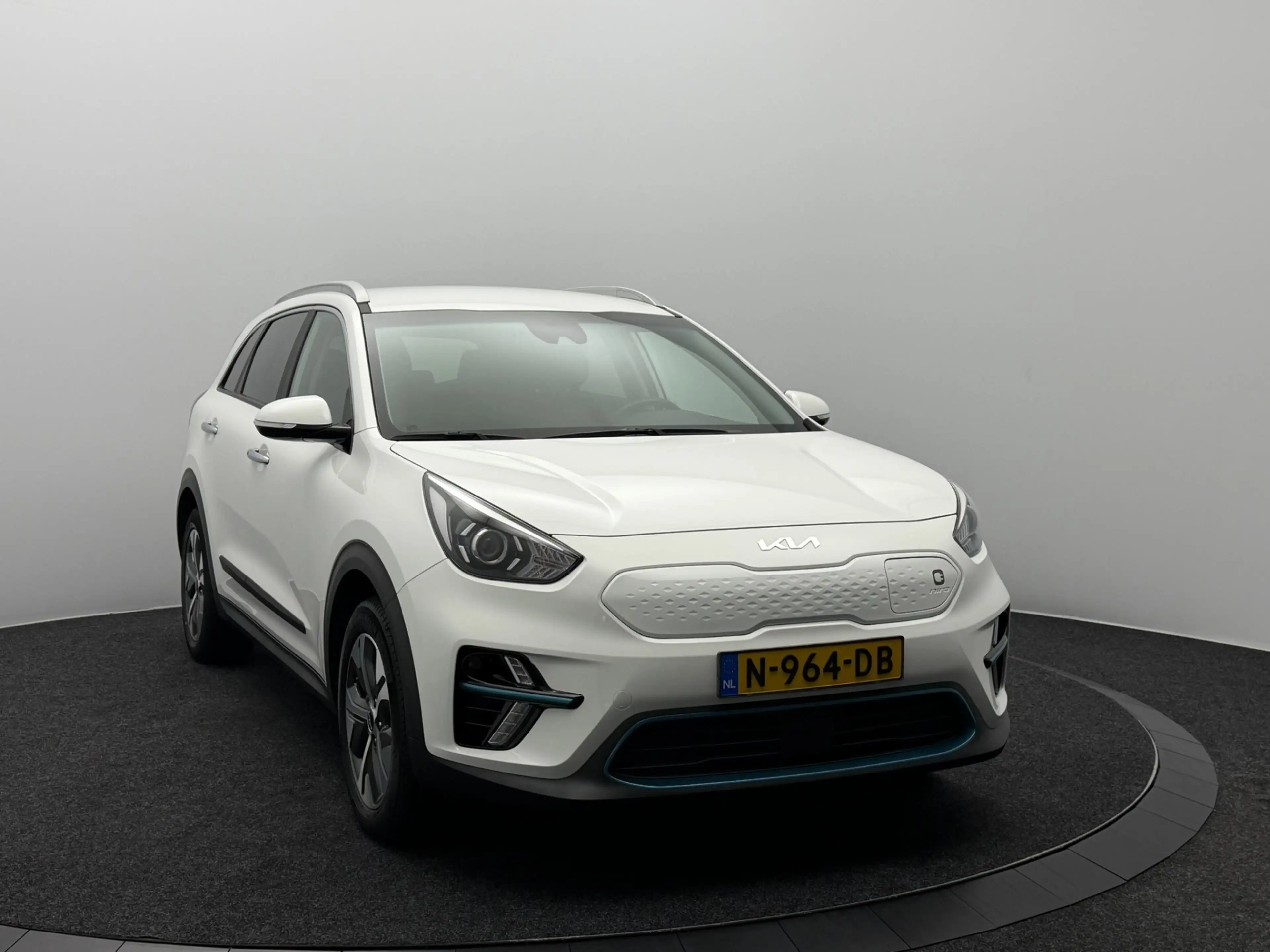 Kia e-Niro Edition 64 kWh SOH 93,8% | Camera | Stoel/Stuurver — photo 7