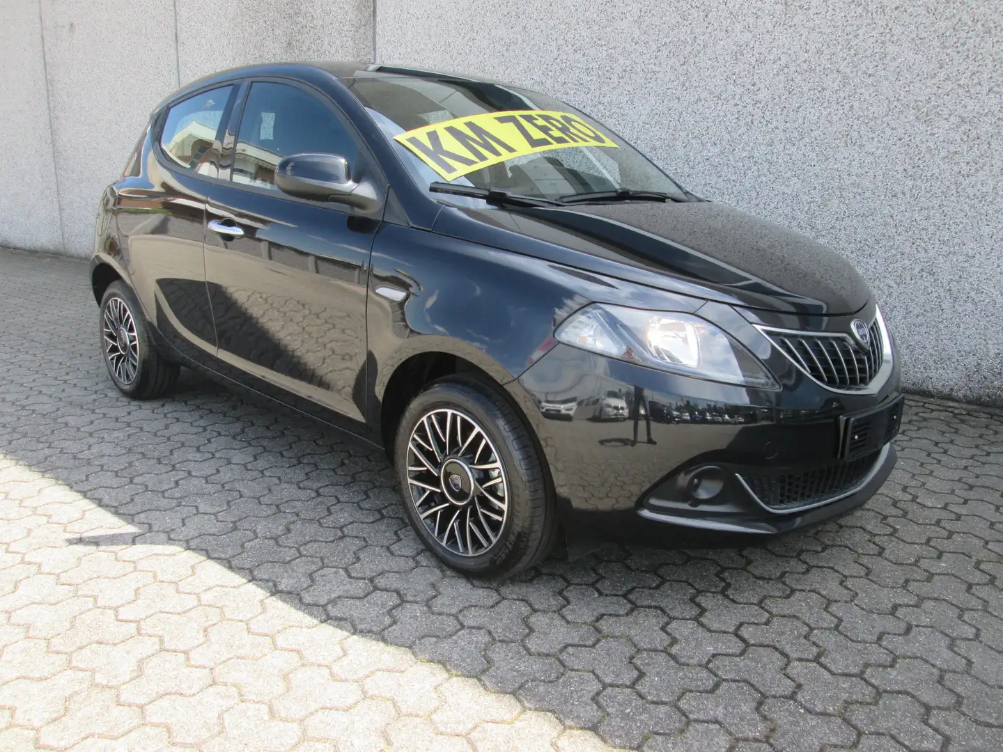 Lancia Ypsilon 1.0 firefly hybrid Platino KM0 PREZZO REALE Nero - 2