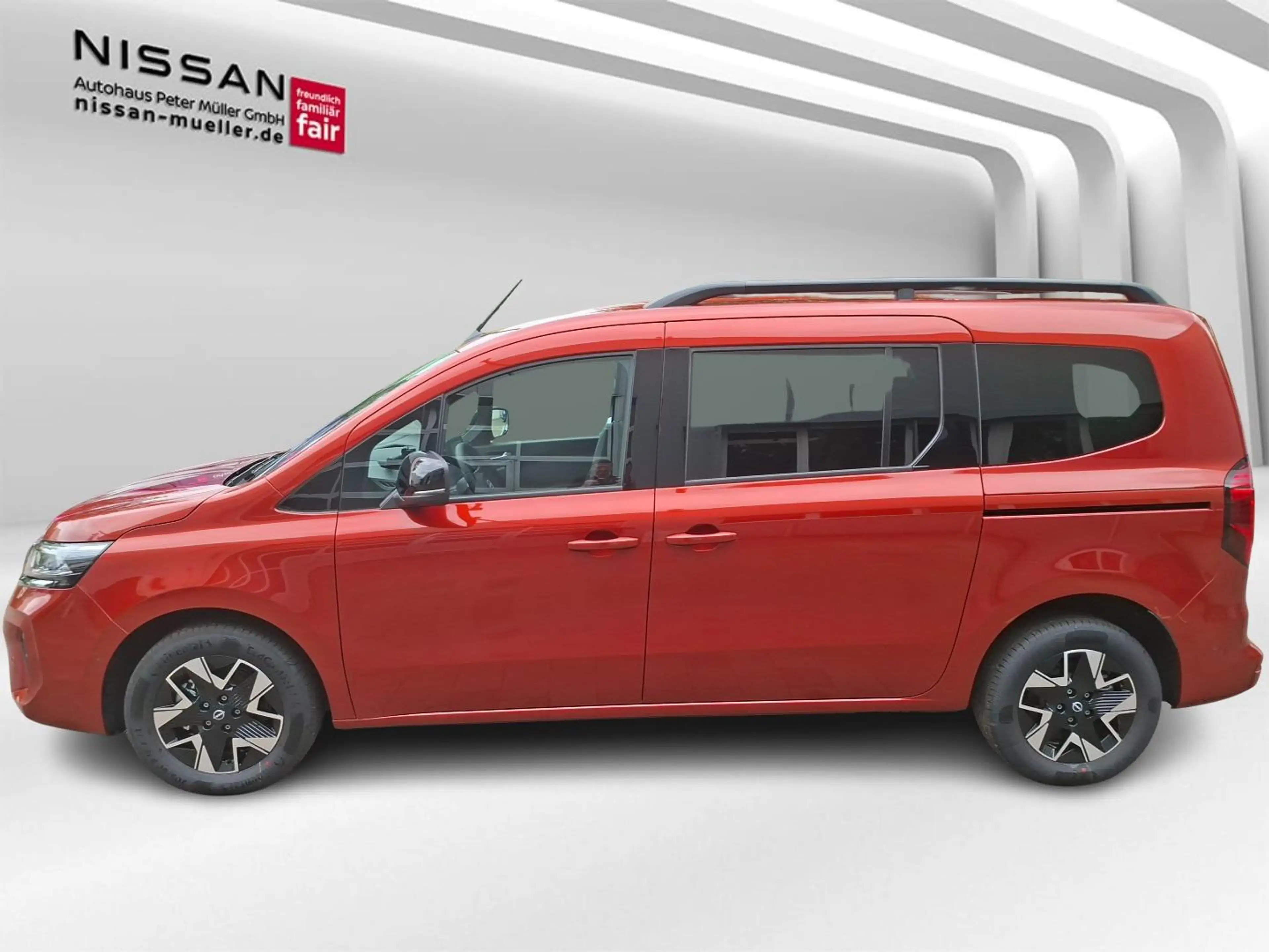 Nissan Townstar Kombi L2 2,3t DIG-T 130 6MT Tekna 2ST 7Sitze — photo 3