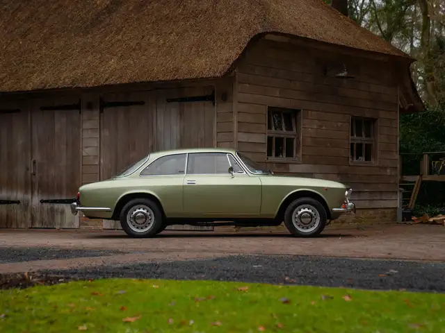 Alfa Romeo 1750 GTV