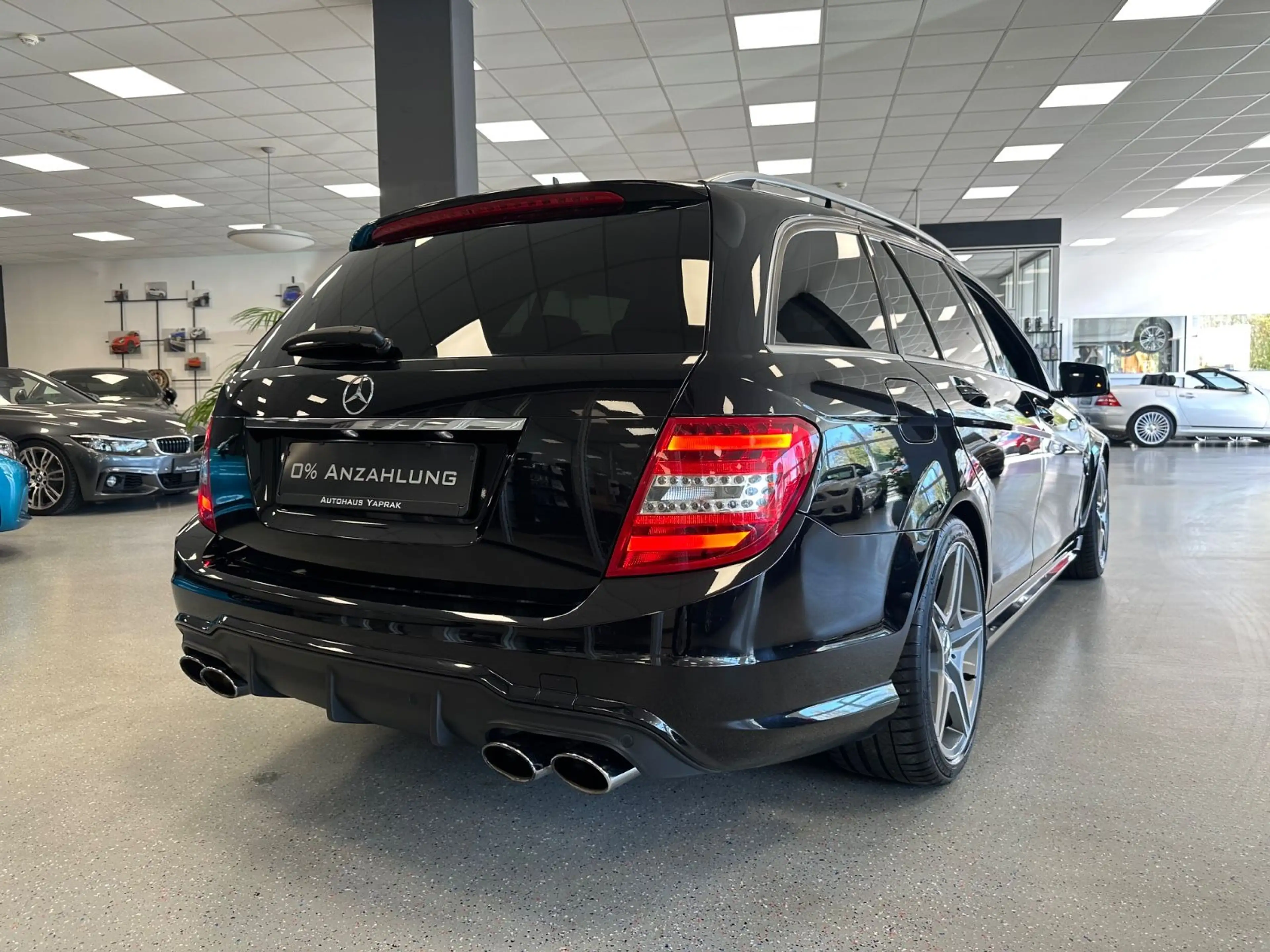 Mercedes-Benz C 63 AMG |MB S.heft|Einmalig|Unfallfrei|Inspek. — photo 11