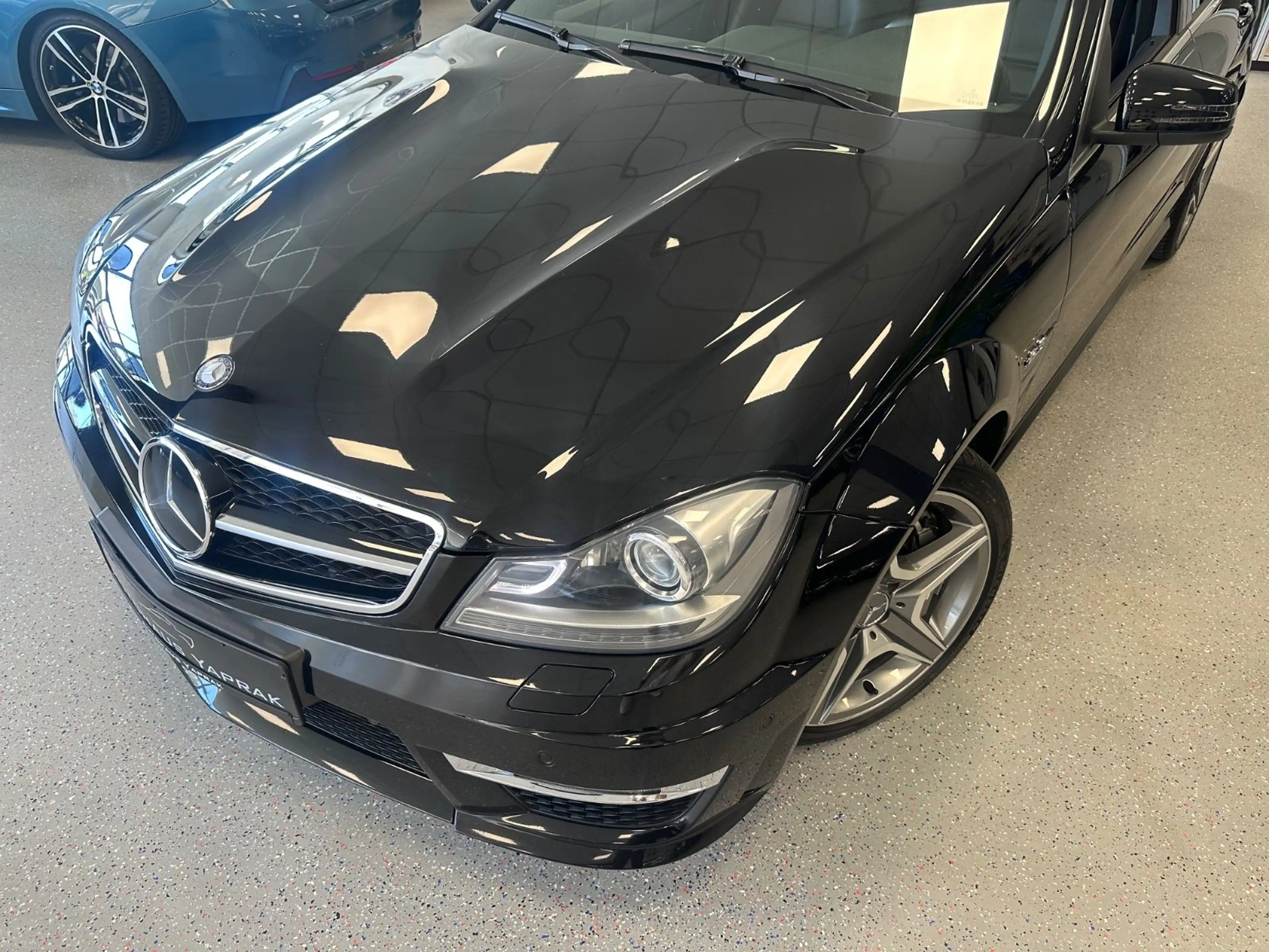 Mercedes-Benz C 63 AMG |MB S.heft|Einmalig|Unfallfrei|Inspek. — photo 4