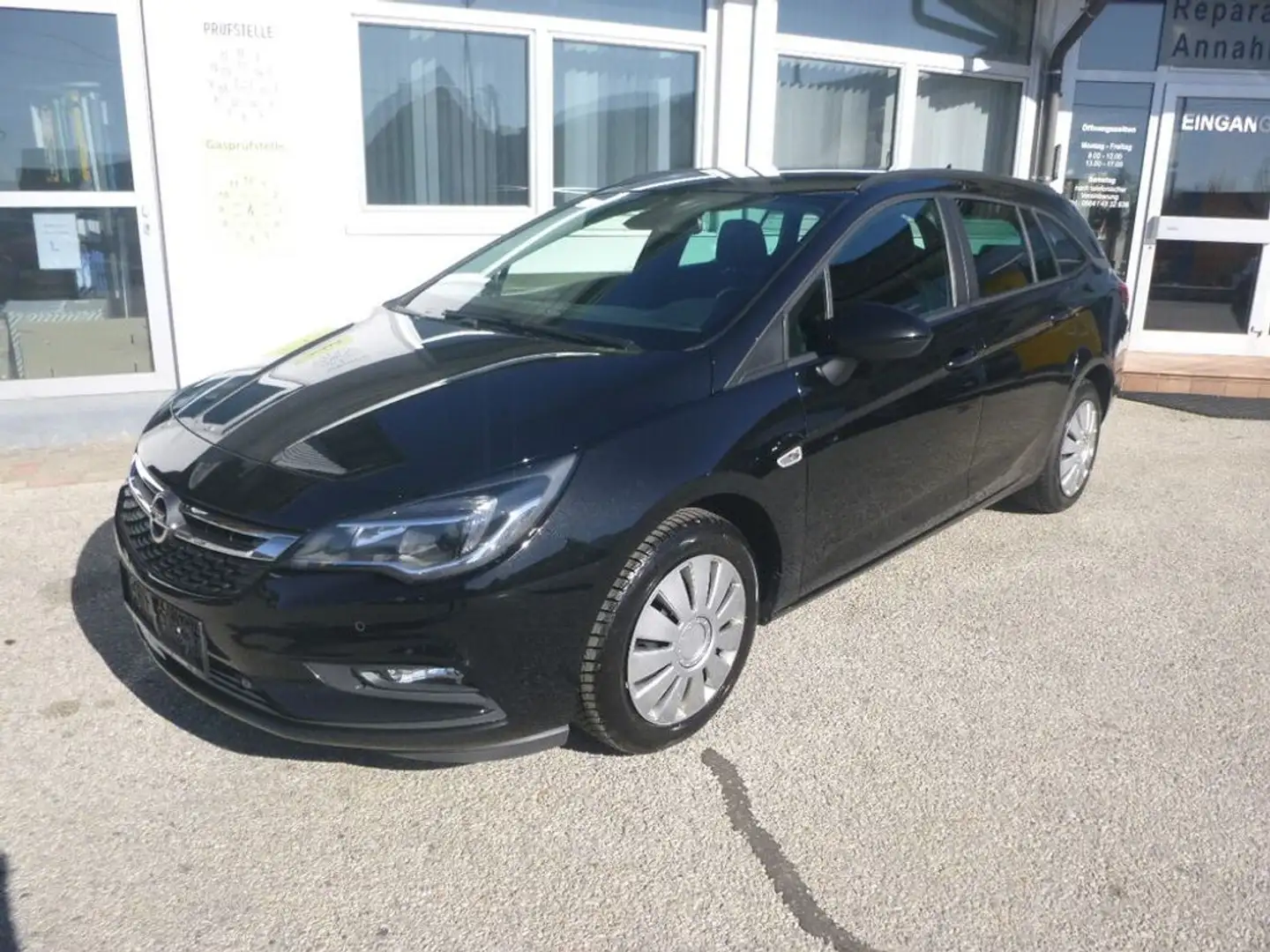 Opel Astra Österreich Edition Start/Stop Schwarz - 1