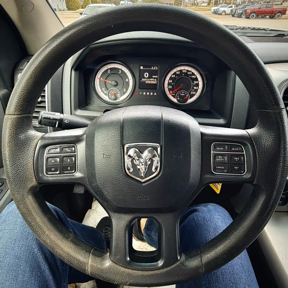 RAM 1500 снимка RAM 1500