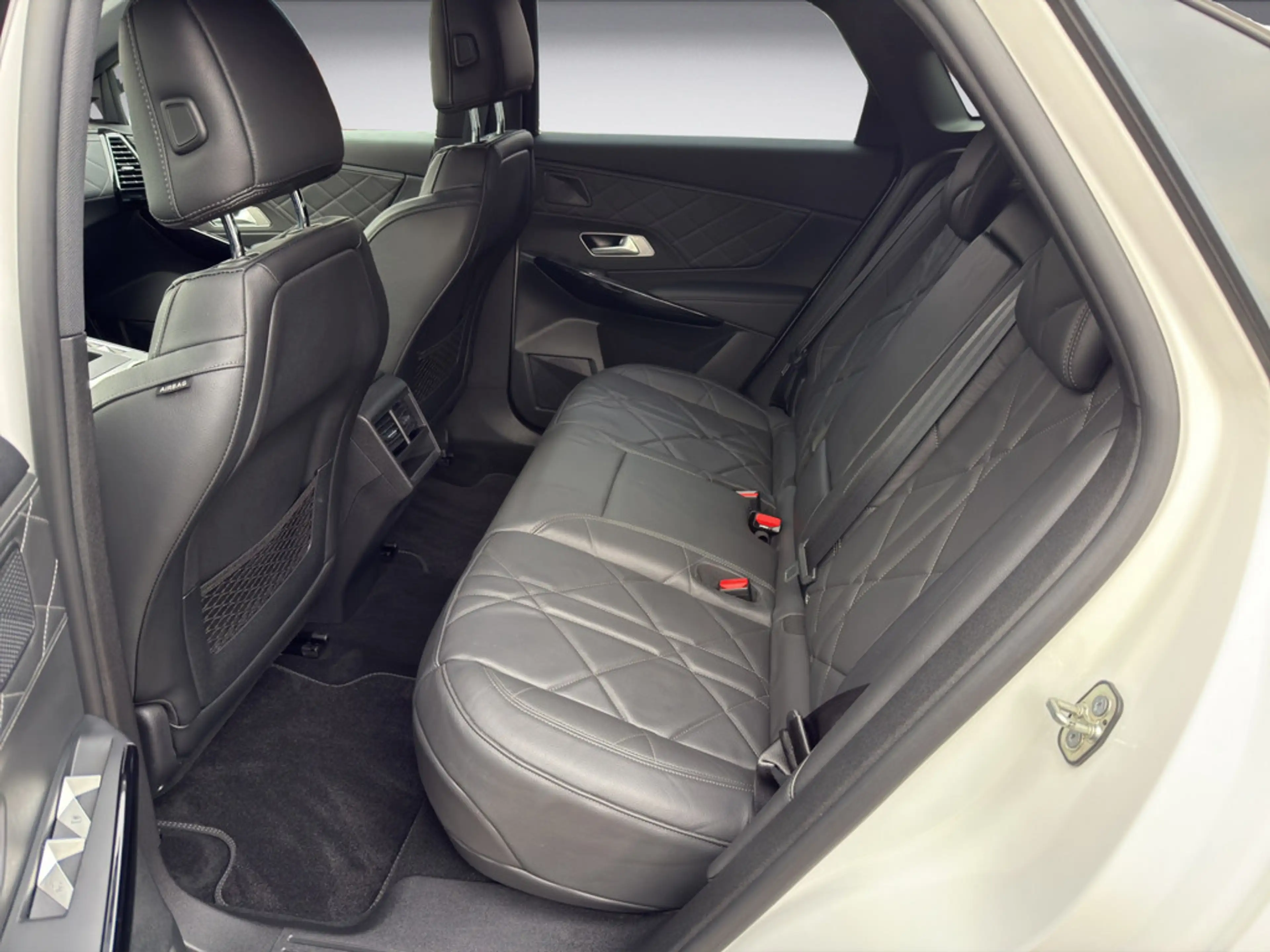DS Automobiles DS 7 1.6 E-Tense 225 Grand Chic Leder & Kamer — photo 11