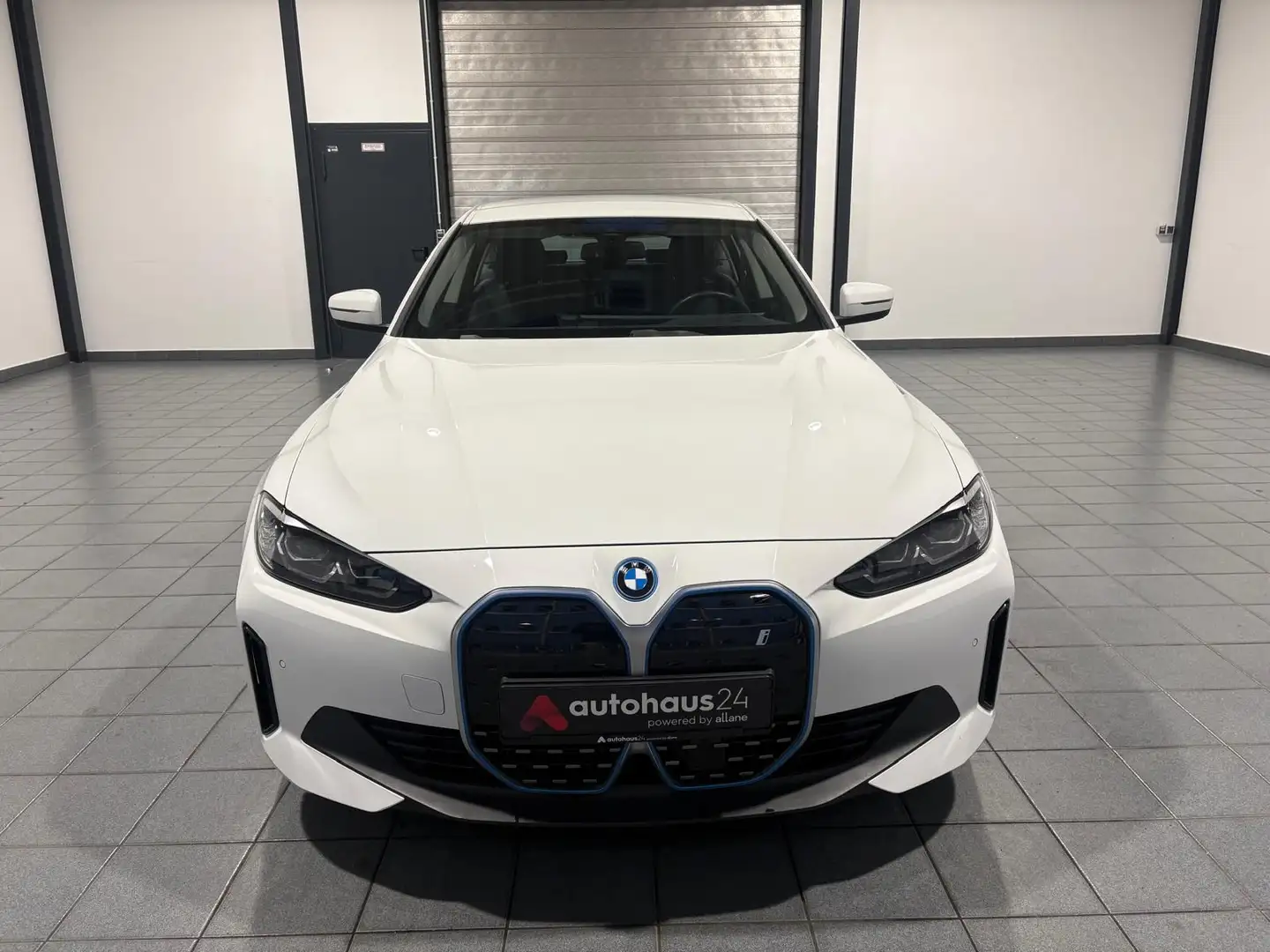 BMW i4 - 40 e AHK|LED|Sitzhzg|PDC Blanc - 2