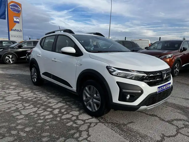 Dacia Sandero view 2