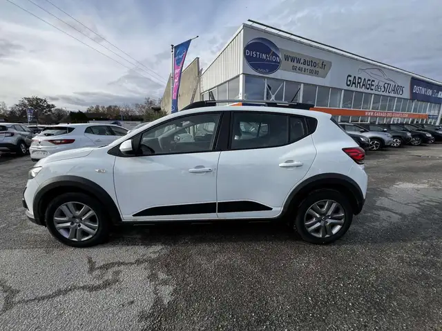 Dacia Sandero view 3