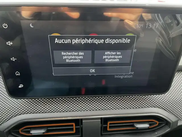 Dacia Sandero view 11